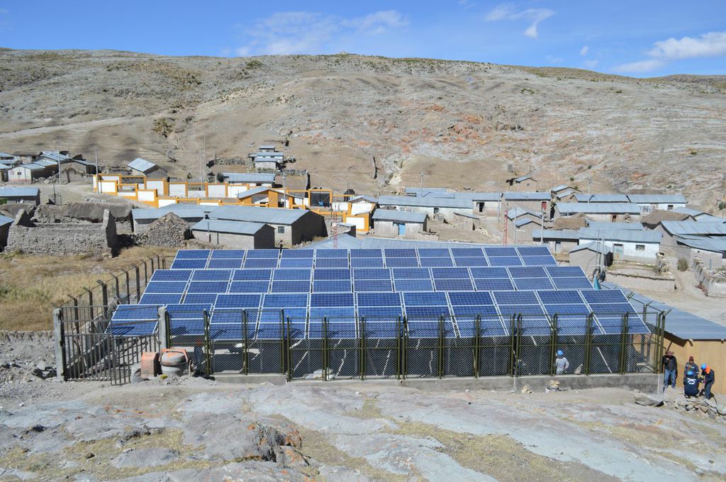 Planta Fotovoltaica con paneles GAT280P en la Localidad de TOLAPALCA ubicada a más de 3,900 msnm